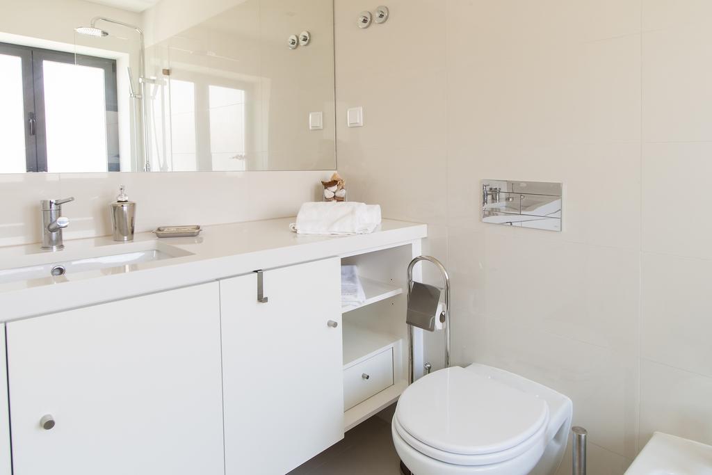 Joivy Lux And Spacious 1Br Home With Huge Terrace, 5Mins To Academy Of Sciences Lissabon Zimmer foto